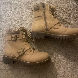 White Mountain Cliffs Hiking Boots